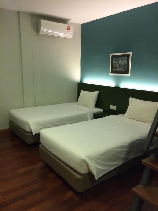 Hotel Trevor By I Housing Malacca Bagian luar foto